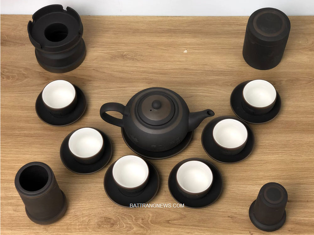 Bộ ấm chén tử sa Bát Tràng dáng tống đen đầy đủ phụ kiện 3